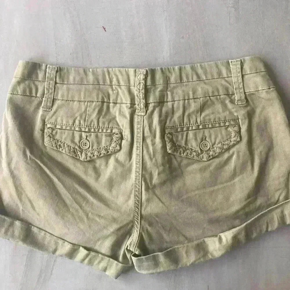 Freestyle Revolution size 9 khaki shorts exc con - Picture 2 of 5